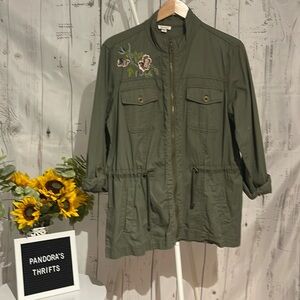 Westport Olive Green Embroidered Flowers Women’s jacket Size L Preowned
